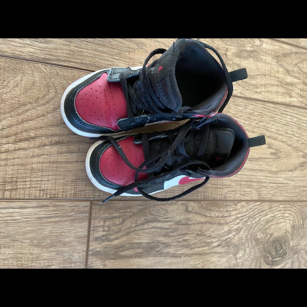 Air Jordan 1 toddler size 10